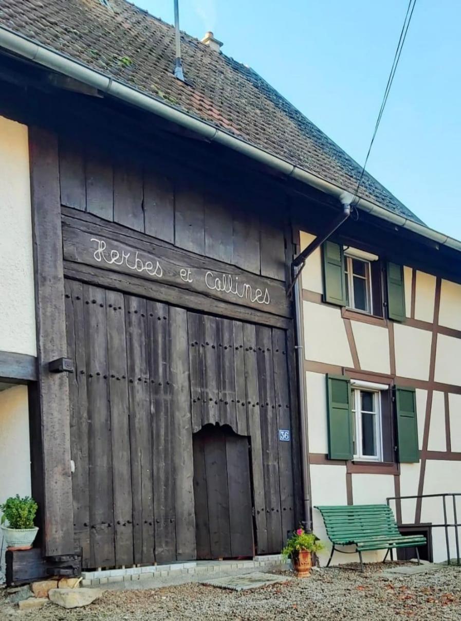 Herbes Et Collines Winkel Kültér fotó